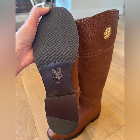 NWOT- Tory Burch Junction Boots- Brown Pebbled Leather - size 8.5M - Picture 8 of 16